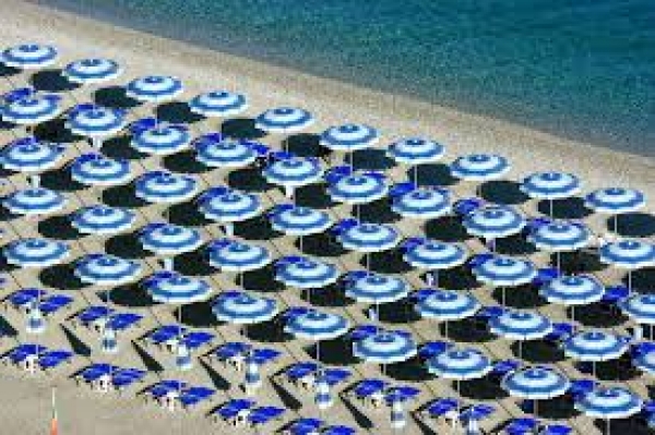 Concessioni spiagge, Anci: "C'&egrave; qualcosa che non funziona"