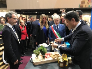 Assemblea Anci, grandissimo successo dello stand di Anci Toscana