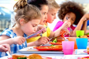 Scuola, una legge per prodotti a filiera corta nelle mense