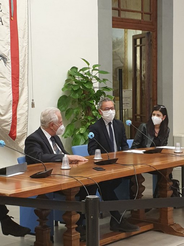 ProntoVaccino, le Botteghe della salute nella campagna per gli over 80