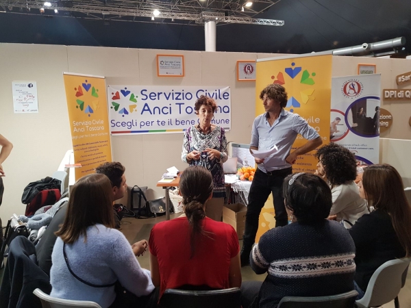 Grande successo per lo stand Anci Toscana a Jobbando