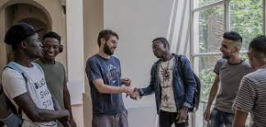 Accoglienza, intesa tra Anci e Unhcr per rafforzare il sistema Sai