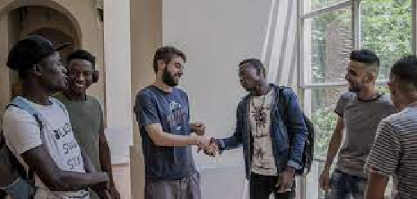 Accoglienza, intesa tra Anci e Unhcr per rafforzare il sistema Sai