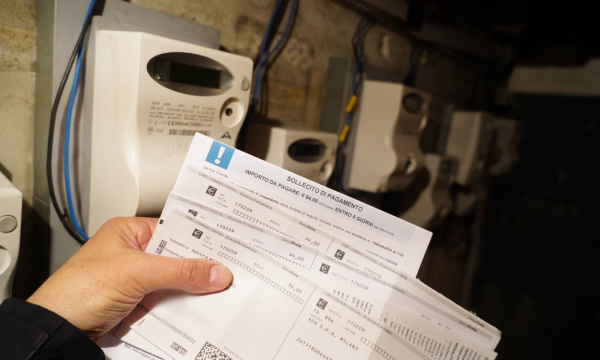 Caro bollette, in arrivo 18 milioni per il 2022 agli enti locali toscani