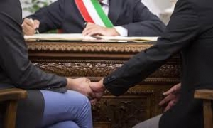 Unioni civili, il plauso dell'Anci: "Noi siamo pronti"