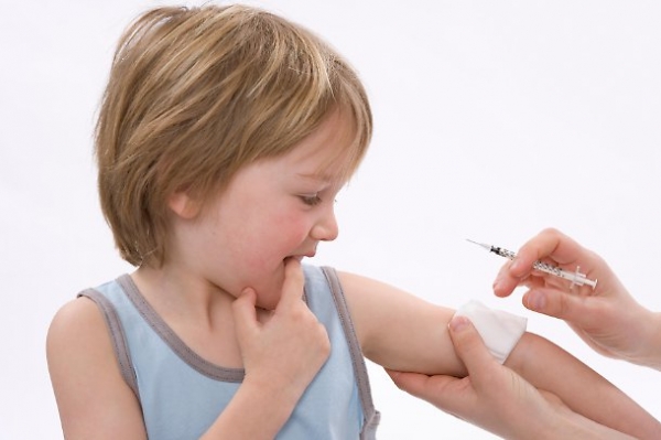 Vaccini, ok allo scambio delle liste tra scuole e Asl in Toscana